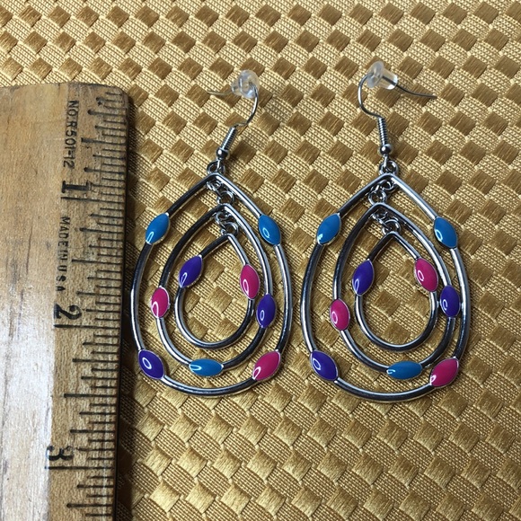 Multi Colored Earring - Picture 3 of 5